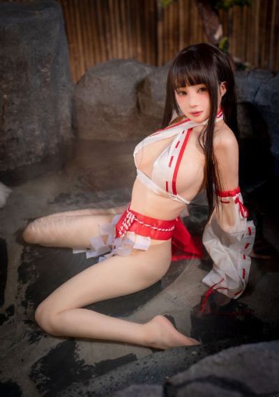 蜜桃社宅福利极露无圣光剧情简介_720全集在线观看