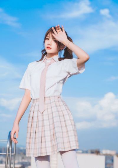 久久婷婷人人澡人人人爽人人爱_720免费在线播放